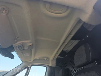 2025 Ram ProMaster 2500 Cargo Van Tradesman w/Passenger Seat Low Roof 136.0" WB - miniatura 17