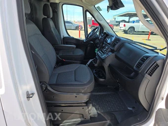 2025 Ram ProMaster 2500 Cargo Van Tradesman w/Passenger Seat Low Roof 136.0" WB - miniatura 8