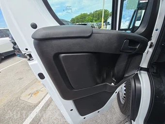 2025 Ram ProMaster 2500 Cargo Van Tradesman w/Passenger Seat Low Roof 136.0" WB - miniatura 9