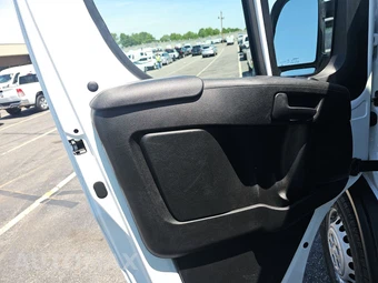 2025 Ram ProMaster 2500 Cargo Van Tradesman w/Passenger Seat Low Roof 136.0" WB - miniatura 9