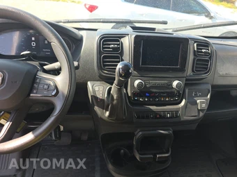 2025 Ram ProMaster 2500 Cargo Van Tradesman w/Passenger Seat Low Roof 136.0" WB - miniatura 11