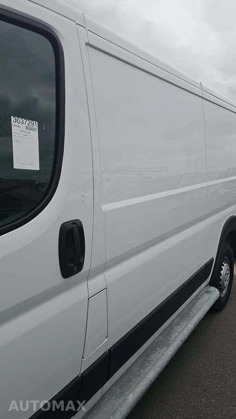 2025 Ram ProMaster 2500 Cargo Van Tradesman w/Passenger Seat Low Roof 136.0" WB - miniatura 22
