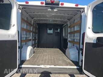 2025 Ram ProMaster 2500 Cargo Van Tradesman w/Passenger Seat Low Roof 136.0" WB - miniatura 17