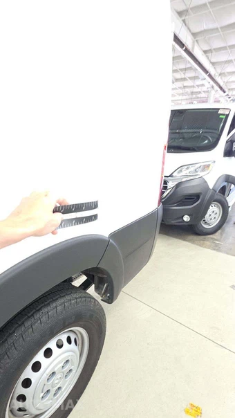 2025 Ram ProMaster 2500 Cargo Van Tradesman w/Passenger Seat Low Roof 136.0" WB - miniatura 21