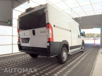 2025 Ram ProMaster 2500 Cargo Van Tradesman w/Passenger Seat Low Roof 136.0" WB - miniatura 4