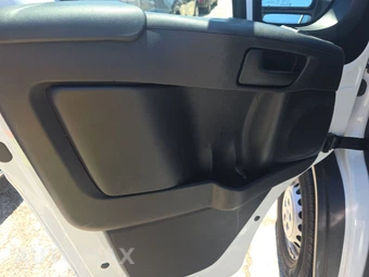 2025 Ram ProMaster 2500 Cargo Van Tradesman w/Passenger Seat Low Roof 136.0" WB - miniatura 9