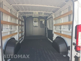 2025 Ram ProMaster 2500 Cargo Van Tradesman w/Passenger Seat Low Roof 136.0" WB - miniatura 17