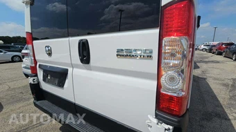 2025 Ram ProMaster 2500 Cargo Van Tradesman w/Passenger Seat Low Roof 136.0" WB - miniatura 28