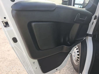 2025 Ram ProMaster 2500 Cargo Van Tradesman w/Passenger Seat Low Roof 136.0" WB - miniatura 9