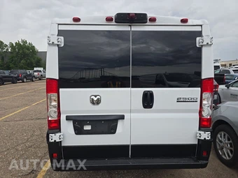 2025 Ram ProMaster 2500 Cargo Van Tradesman w/Passenger Seat Low Roof 136.0" WB - miniatura 5