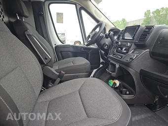 2025 Ram ProMaster 2500 Cargo Van Tradesman w/Passenger Seat Low Roof 136.0" WB - miniatura 8