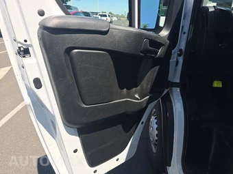 2025 Ram ProMaster 2500 Cargo Van Tradesman w/Passenger Seat Low Roof 136.0" WB - miniatura 9