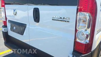 2025 Ram ProMaster 2500 Cargo Van Tradesman w/Passenger Seat Low Roof 136.0" WB - miniatura 21