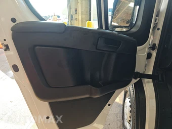 2025 Ram ProMaster 2500 Cargo Van Tradesman w/Passenger Seat Low Roof 136.0" WB - miniatura 9