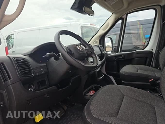 2025 Ram ProMaster 2500 Cargo Van Tradesman w/Passenger Seat Low Roof 136.0" WB - miniatura 7