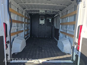 2025 Ram ProMaster 2500 Cargo Van Tradesman w/Passenger Seat Low Roof 136.0" WB - miniatura 15