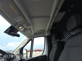 2025 Ram ProMaster 2500 Cargo Van Tradesman w/Passenger Seat Low Roof 136.0" WB - miniatura 17
