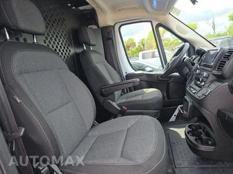 2025 Ram ProMaster 2500 Cargo Van Tradesman w/Passenger Seat Low Roof 136.0" WB - miniatura 8