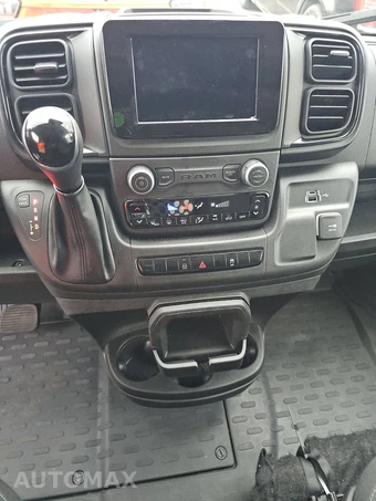 2025 Ram ProMaster 2500 Cargo Van Tradesman w/Passenger Seat Low Roof 136.0" WB - miniatura 11