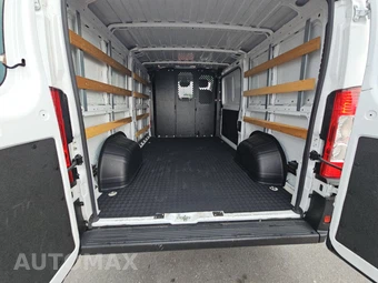 2025 Ram ProMaster 2500 Cargo Van Tradesman w/Passenger Seat Low Roof 136.0" WB - miniatura 15