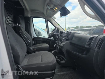 2025 Ram ProMaster 2500 Cargo Van Tradesman w/Passenger Seat Low Roof 136.0" WB - miniatura 8