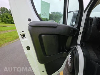 2025 Ram ProMaster 2500 Cargo Van Tradesman w/Passenger Seat Low Roof 136.0" WB - miniatura 9