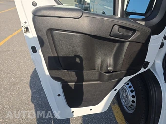 2025 Ram ProMaster 2500 Cargo Van Tradesman w/Passenger Seat Low Roof 136.0" WB - miniatura 9