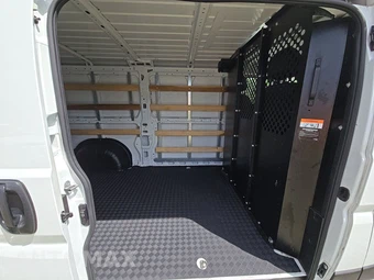 2025 Ram ProMaster 2500 Cargo Van Tradesman w/Passenger Seat Low Roof 136.0" WB - miniatura 13