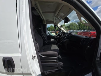 2025 Ram ProMaster 2500 Cargo Van Tradesman w/Passenger Seat Low Roof 136.0" WB - miniatura 8