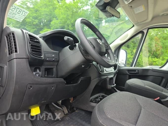 2025 Ram ProMaster 2500 Cargo Van Tradesman w/Passenger Seat Low Roof 136.0" WB - miniatura 11