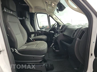 2025 Ram ProMaster 2500 Cargo Van Tradesman w/Passenger Seat Low Roof 136.0" WB - miniatura 8