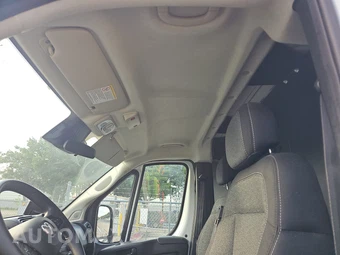 2025 Ram ProMaster 2500 Cargo Van Tradesman w/Passenger Seat Low Roof 136.0" WB - miniatura 19