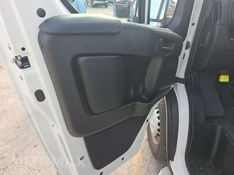 2025 Ram ProMaster 2500 Cargo Van Tradesman w/Passenger Seat Low Roof 136.0" WB - miniatura 9