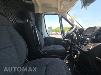 2025 Ram ProMaster 2500 Cargo Van Tradesman w/Passenger Seat Low Roof 136.0" WB - miniatura 8