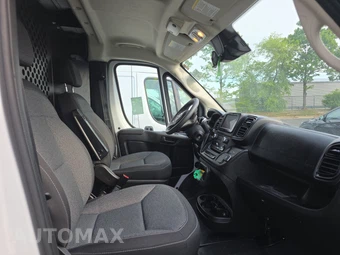 2025 Ram ProMaster 2500 Cargo Van Tradesman w/Passenger Seat Low Roof 136.0" WB - miniatura 8