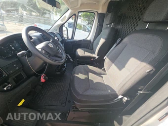2025 Ram ProMaster 2500 Cargo Van Tradesman w/Passenger Seat Low Roof 136.0" WB - miniatura 7