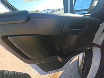 2025 Ram ProMaster 2500 Cargo Van Tradesman w/Passenger Seat Low Roof 136.0" WB - miniatura 9
