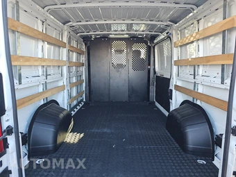 2025 Ram ProMaster 2500 Cargo Van Tradesman w/Passenger Seat Low Roof 136.0" WB - miniatura 15