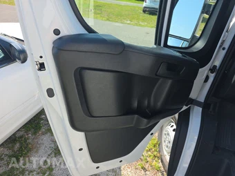 2025 Ram ProMaster 2500 Cargo Van Tradesman w/Passenger Seat Low Roof 136.0" WB - miniatura 9