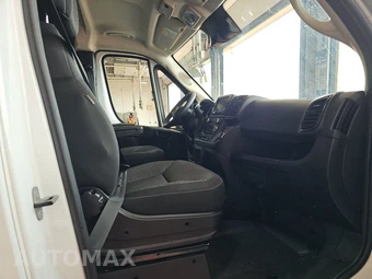 2025 Ram ProMaster 2500 Cargo Van Tradesman w/Passenger Seat Low Roof 136.0" WB - miniatura 8