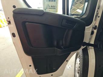 2025 Ram ProMaster 2500 Cargo Van Tradesman w/Passenger Seat Low Roof 136.0" WB - miniatura 9