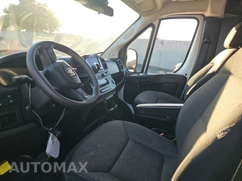 2025 Ram ProMaster 2500 Cargo Van Tradesman w/Passenger Seat Low Roof 136.0" WB - miniatura 11