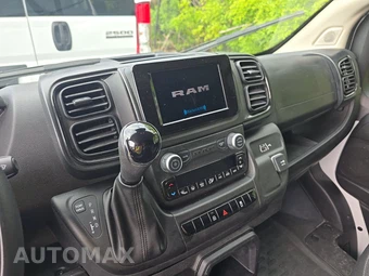 2025 Ram ProMaster 2500 Cargo Van Tradesman w/Passenger Seat Low Roof 136.0" WB - miniatura 11