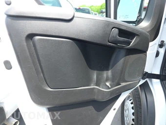 2025 Ram ProMaster 2500 Cargo Van Tradesman w/Passenger Seat Low Roof 136.0" WB - miniatura 9