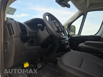 2025 Ram ProMaster 2500 Cargo Van Tradesman w/Passenger Seat Low Roof 136.0" WB - miniatura 11