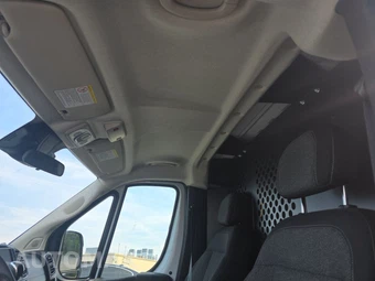 2025 Ram ProMaster 2500 Cargo Van Tradesman w/Passenger Seat Low Roof 136.0" WB - miniatura 19