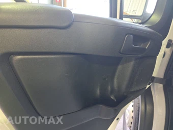 2025 Ram ProMaster 2500 Cargo Van Tradesman w/Passenger Seat Low Roof 136.0" WB - miniatura 9