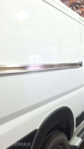 2025 Ram ProMaster 2500 Cargo Van Tradesman w/Passenger Seat Low Roof 136.0" WB - miniatura 21