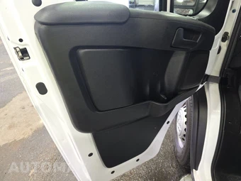 2025 Ram ProMaster 2500 Cargo Van Tradesman w/Passenger Seat Low Roof 136.0" WB - miniatura 9