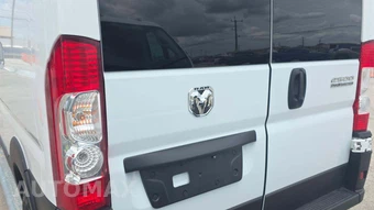 2025 Ram ProMaster 2500 Cargo Van Tradesman w/Passenger Seat Low Roof 136.0" WB - miniatura 19